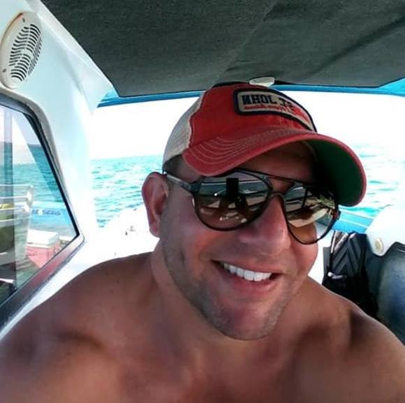 Meet your Posher, Justin - Picture 1 of 1